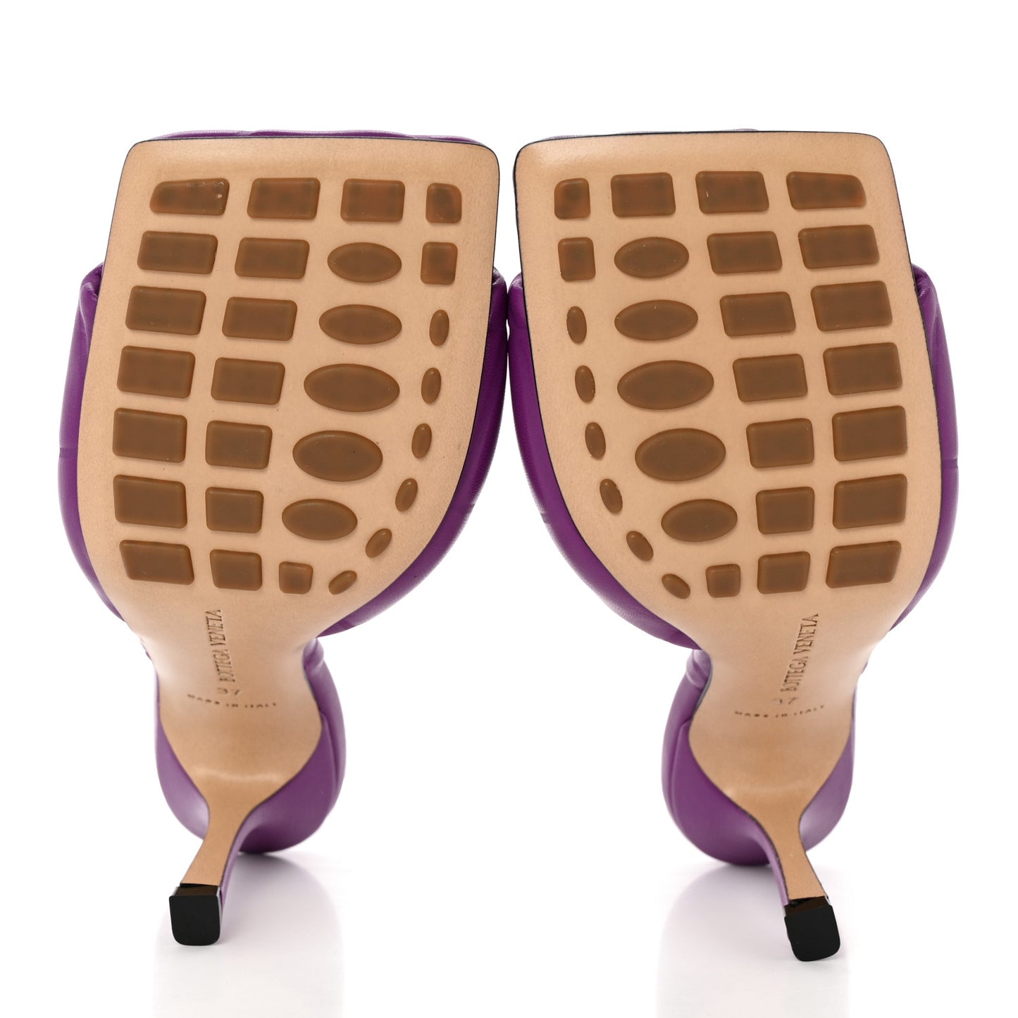 Nappa Quilted Rubber Lido Mule Sandals 37 Gumdrop