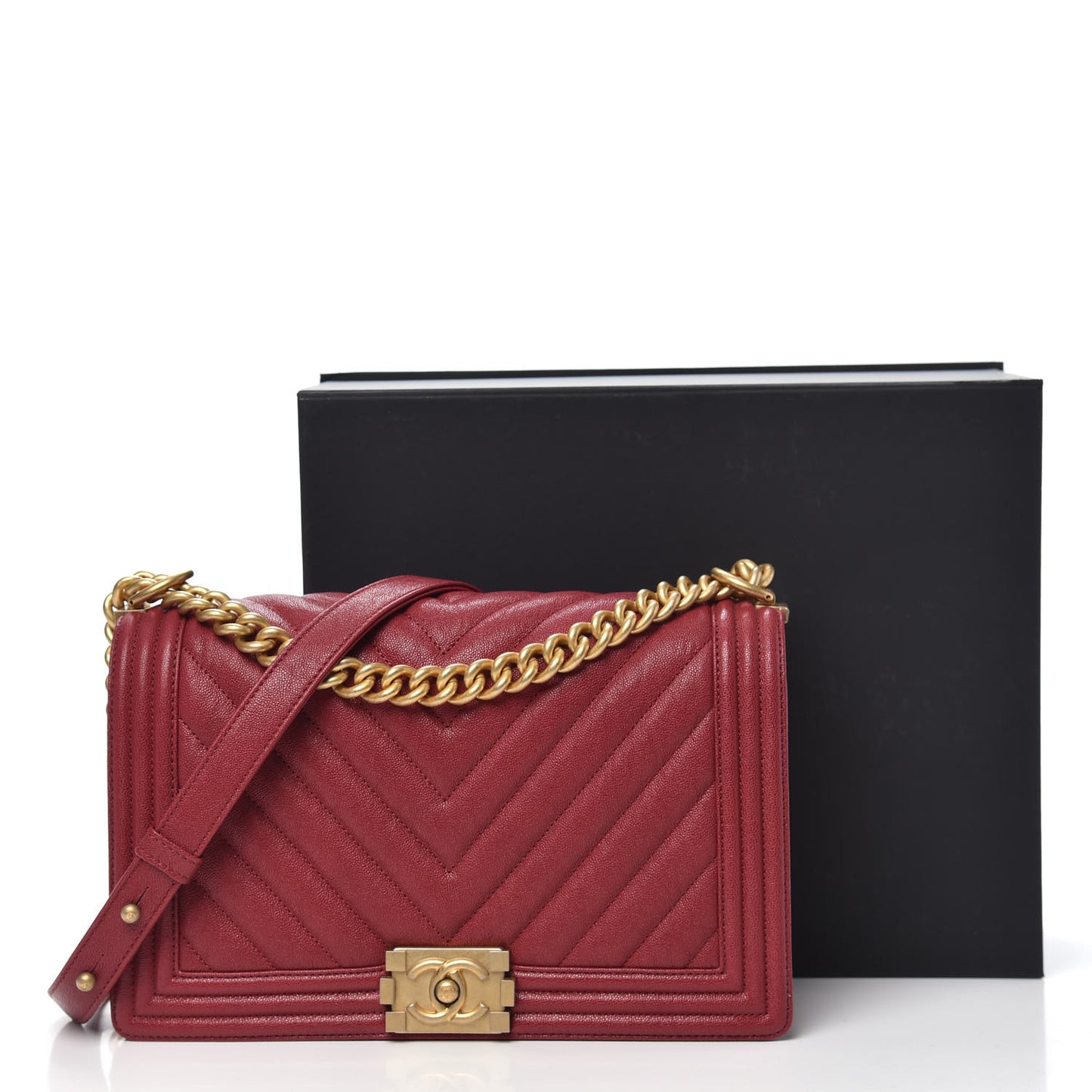 Caviar Chevron Quilted New Medium Boy Flap Red