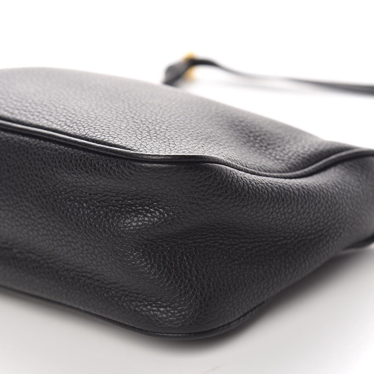 Vitello Daino Pochette Bag Black