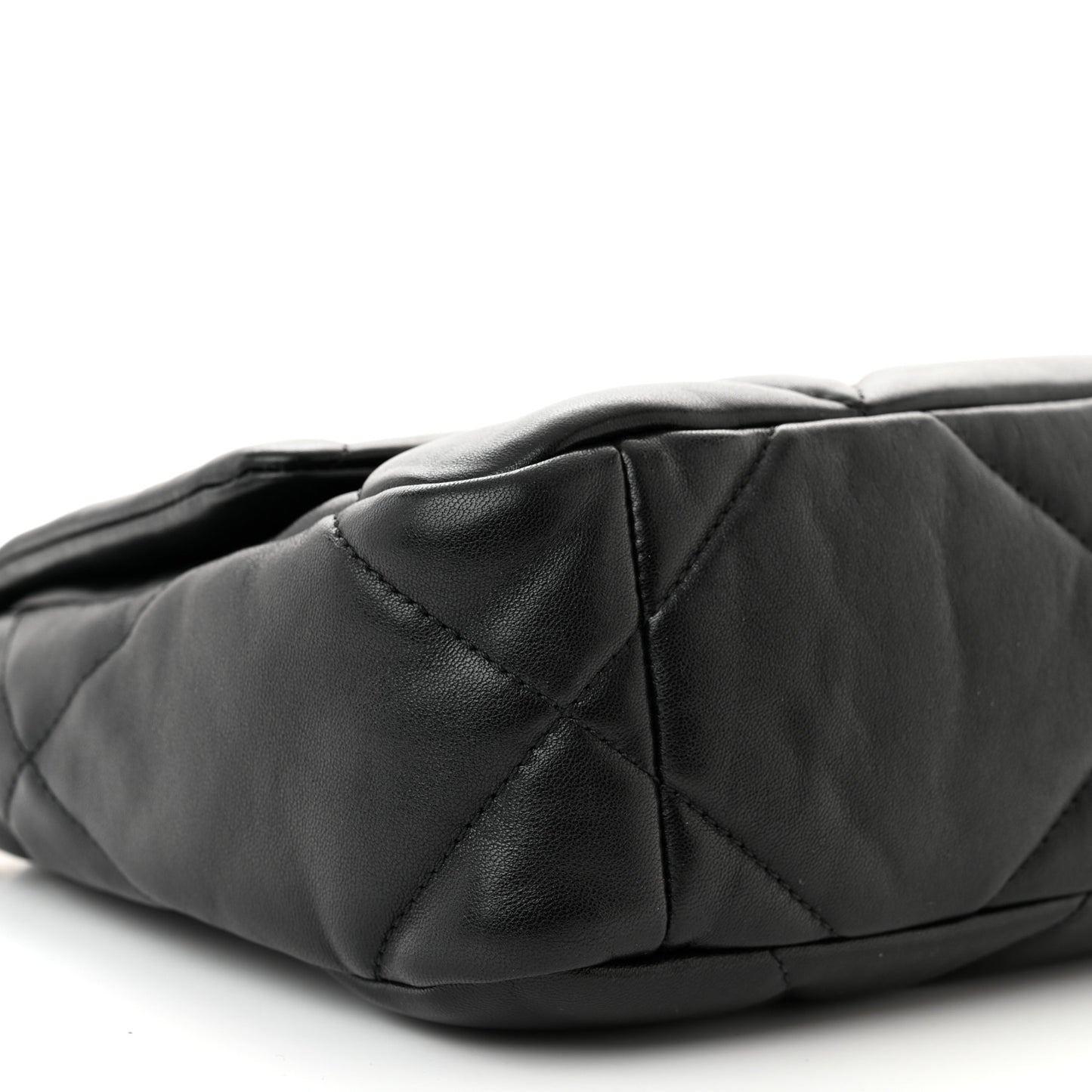 Lambskin Quilted Medium Chanel 19 Flap Black