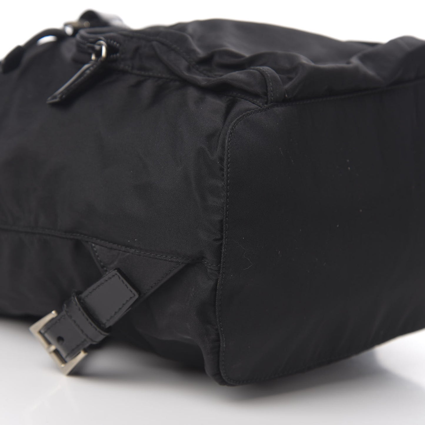 Nylon Vela Medium Cinch Backpack Black