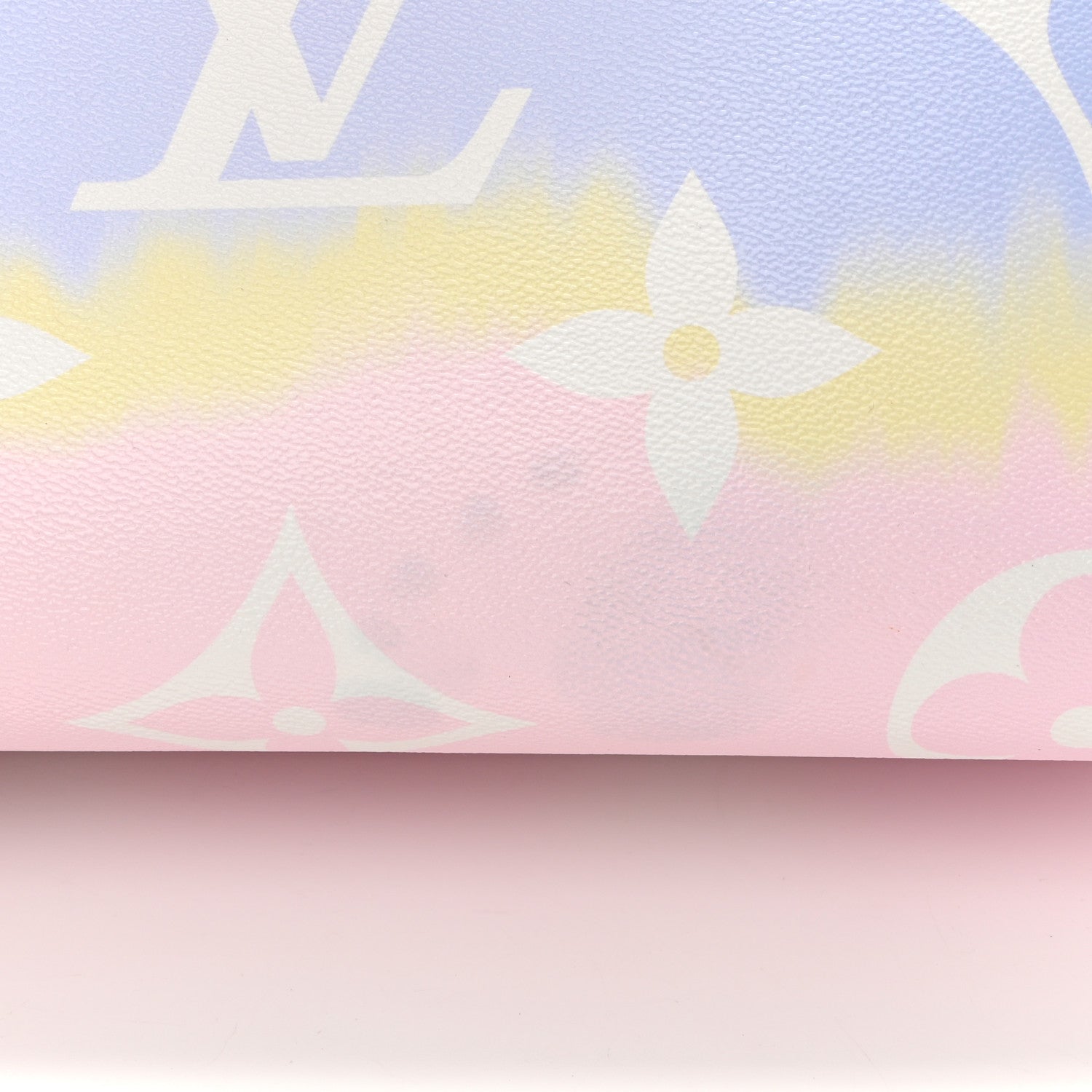 Louis Vuitton Monogram Escale Onthego GM Pastel 14 of 15