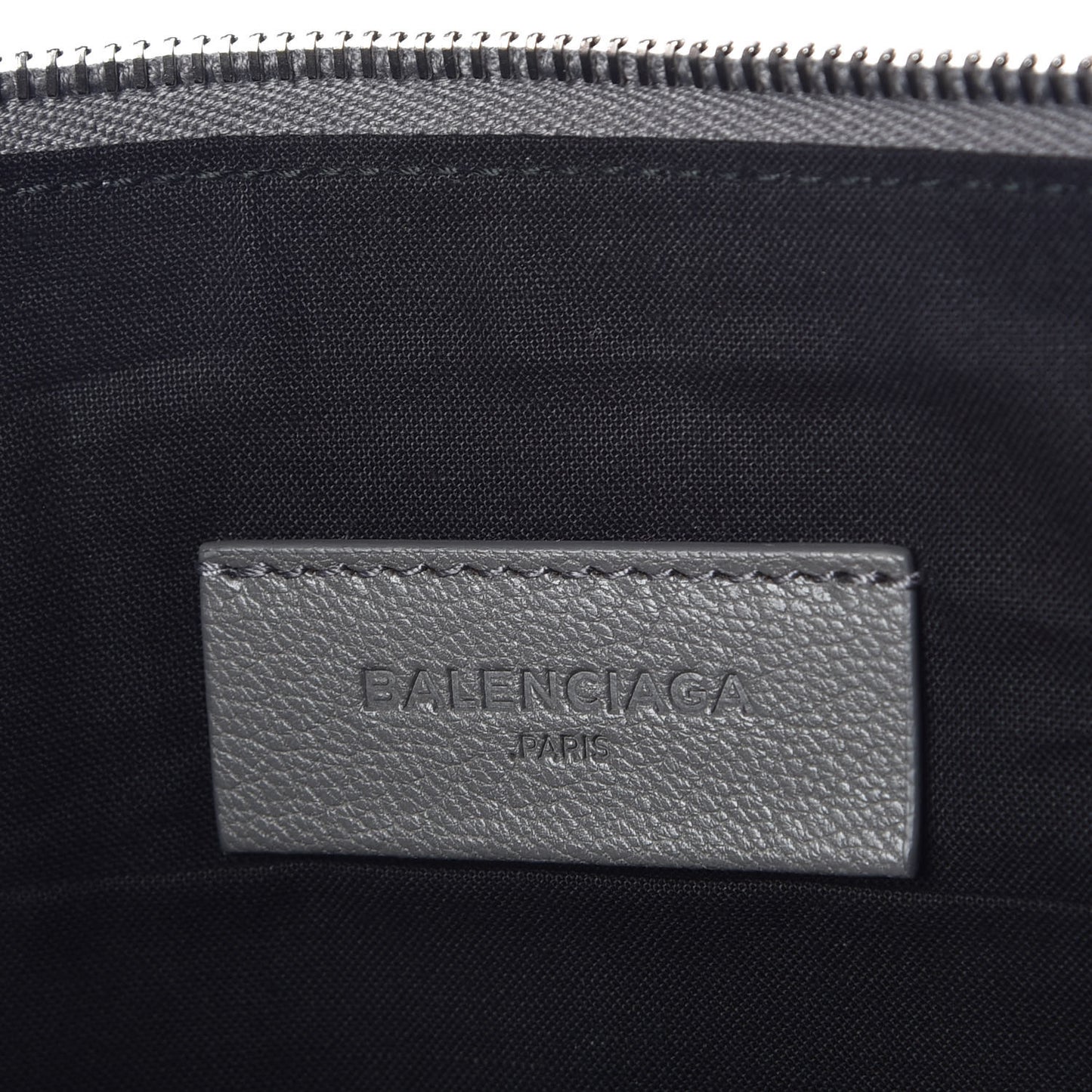 Chevre Silver Metallic Edge Hardware Pouch Gris Acier