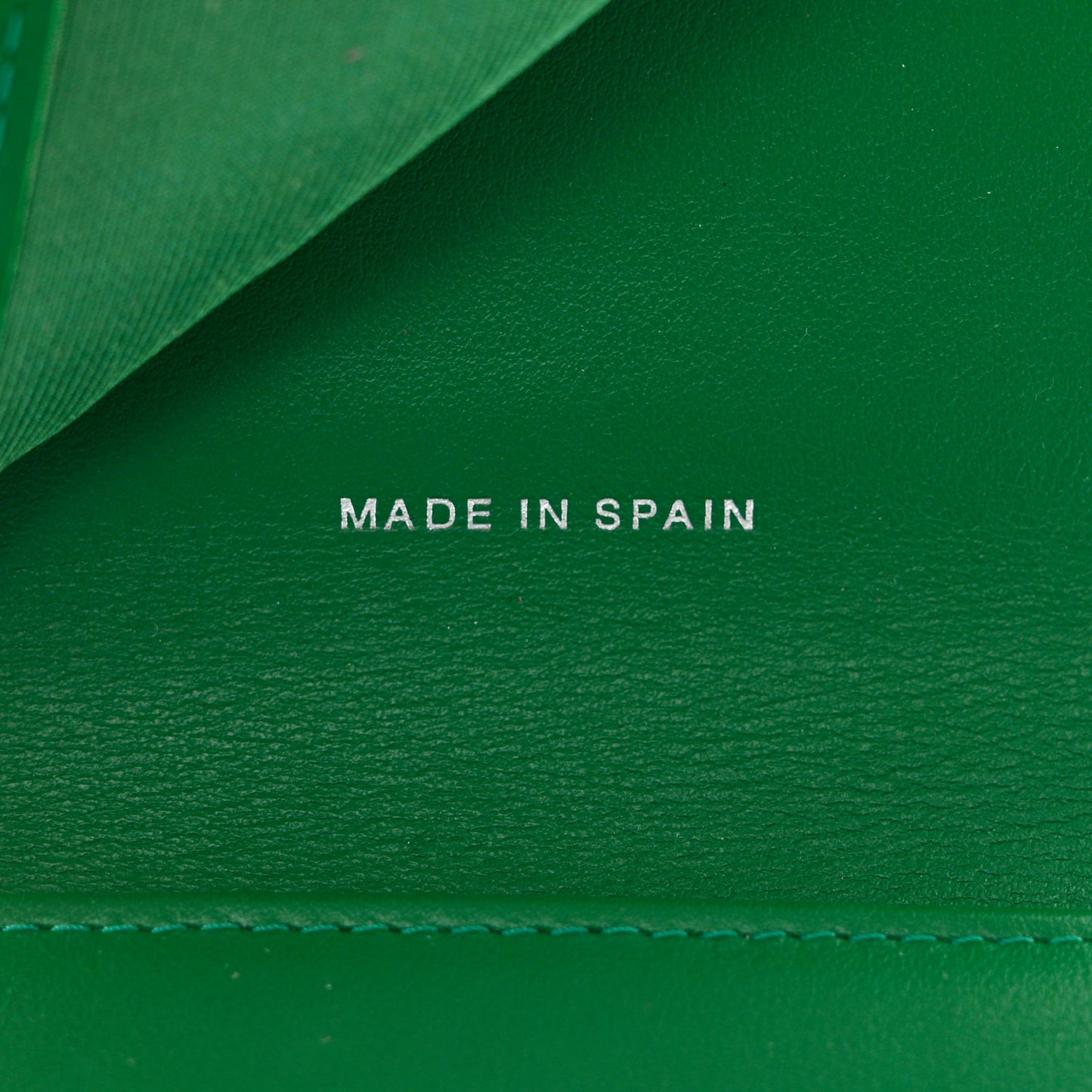 Caviar Quilted Compact Flap Wallet Green