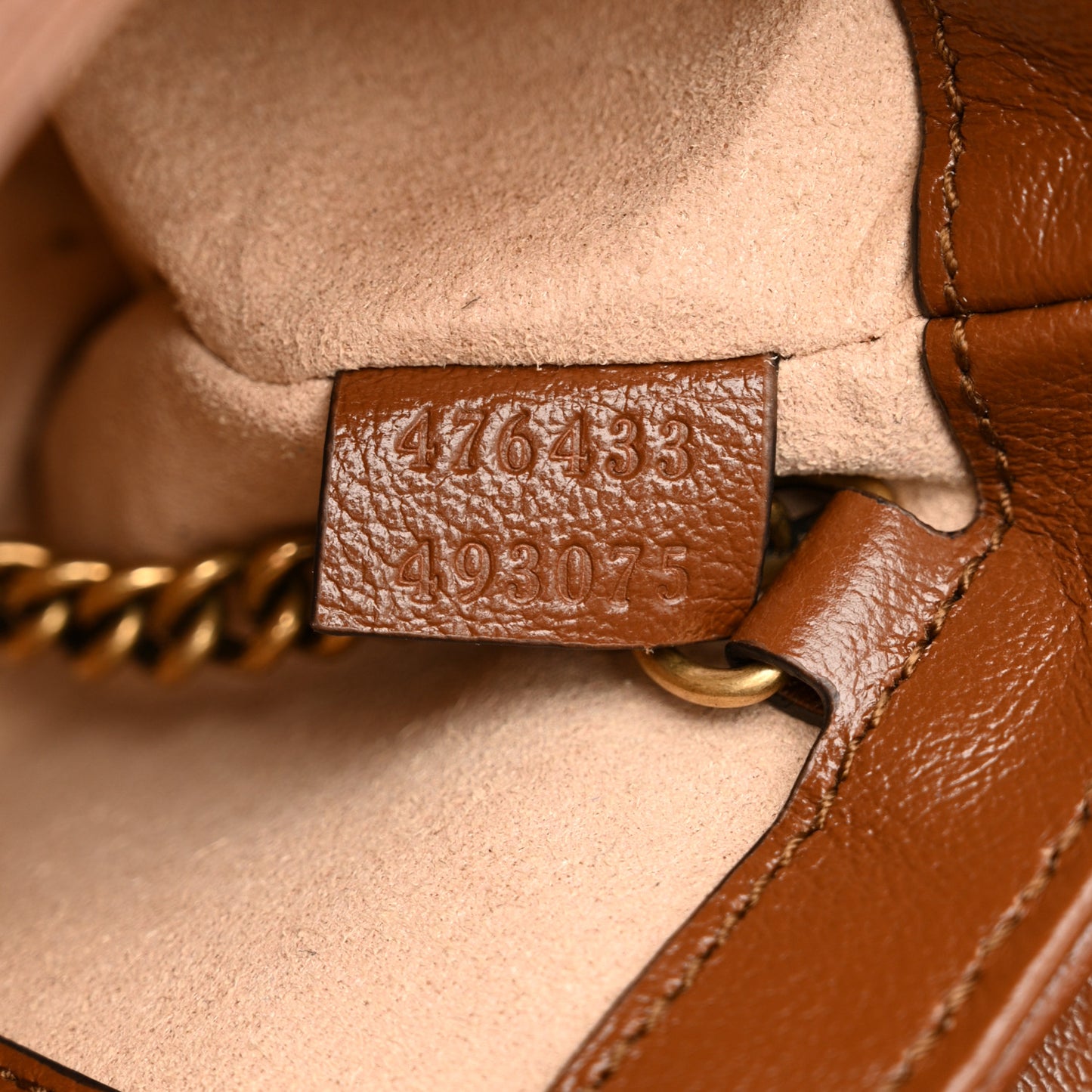 Azalea Calfskin Matelasse Diagonal Super Mini GG Marmont Shoulder Bag Cuir