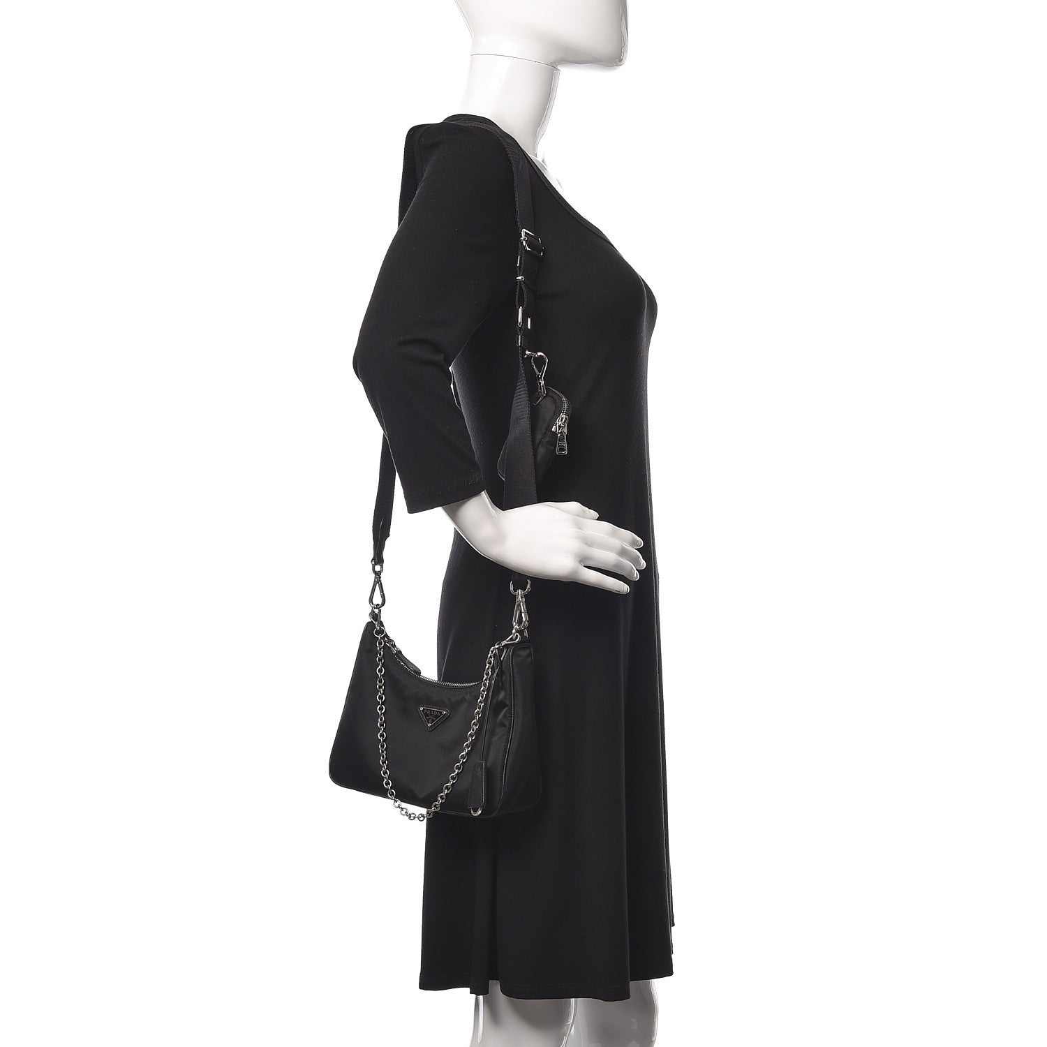 Prada Nylon Re-Edition 2005 Shoulder Bag Black 2 of 13