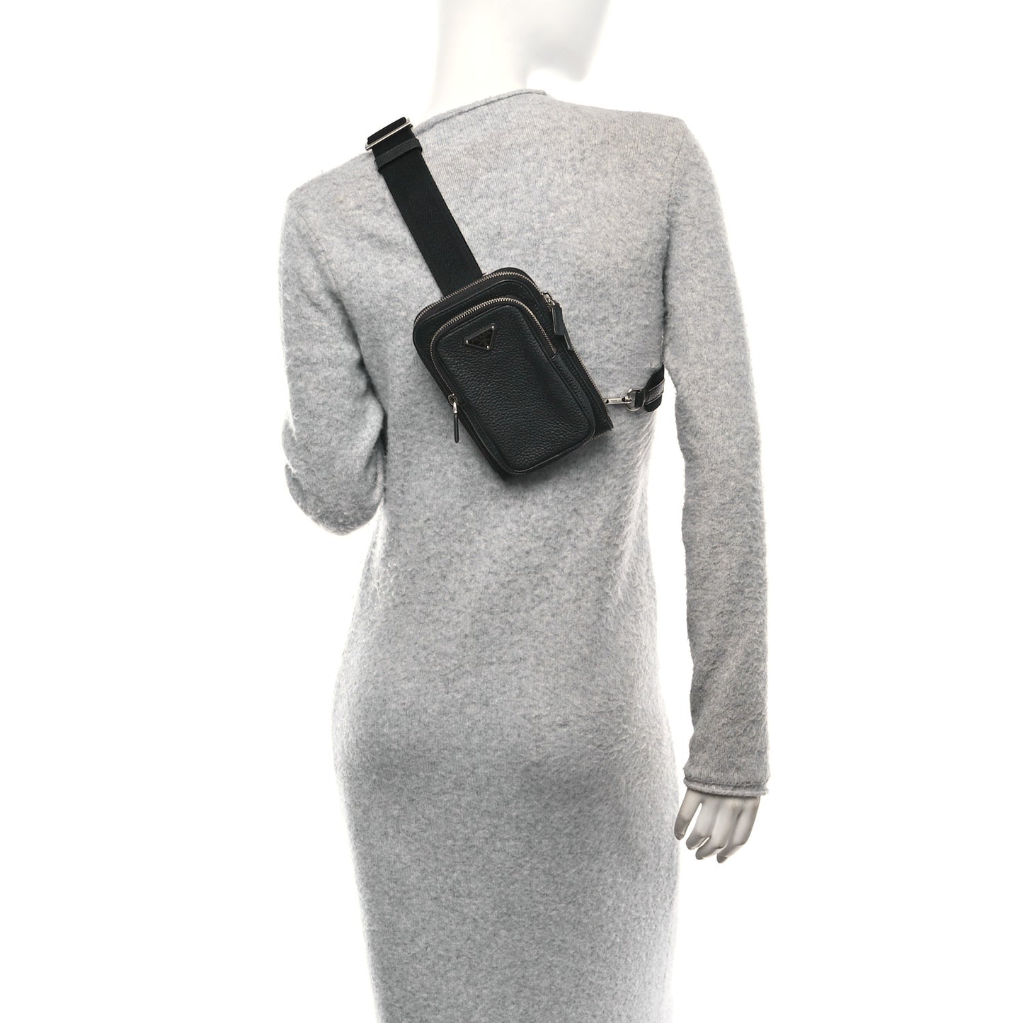 Vitello Daino Sling Bag Black