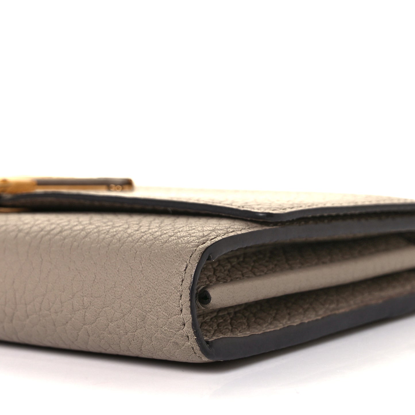 Taurillon Capucines Wallet Galet