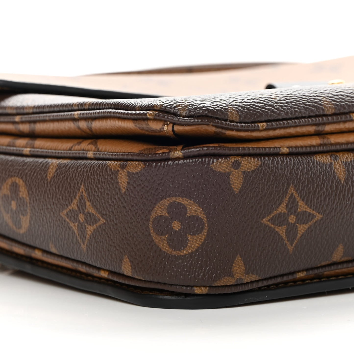 Reverse Monogram Pochette Metis