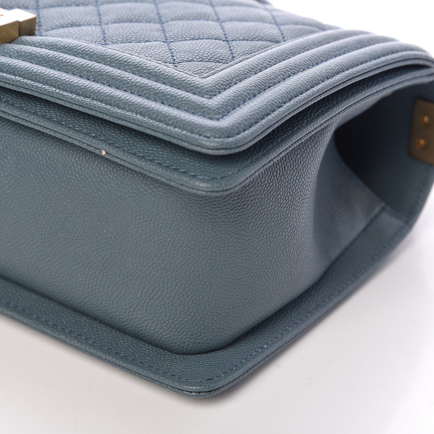 Caviar Quilted Medium Boy Flap Blue