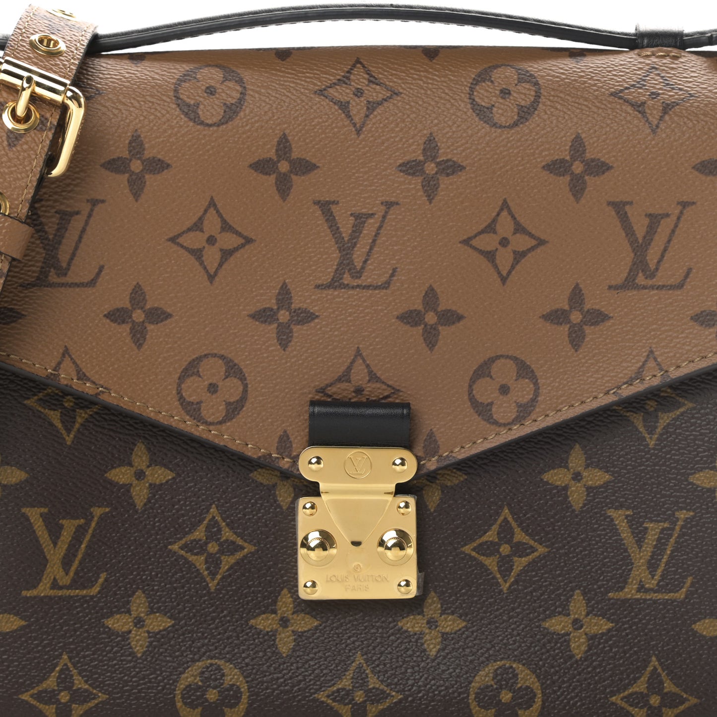 Reverse Monogram Pochette Metis