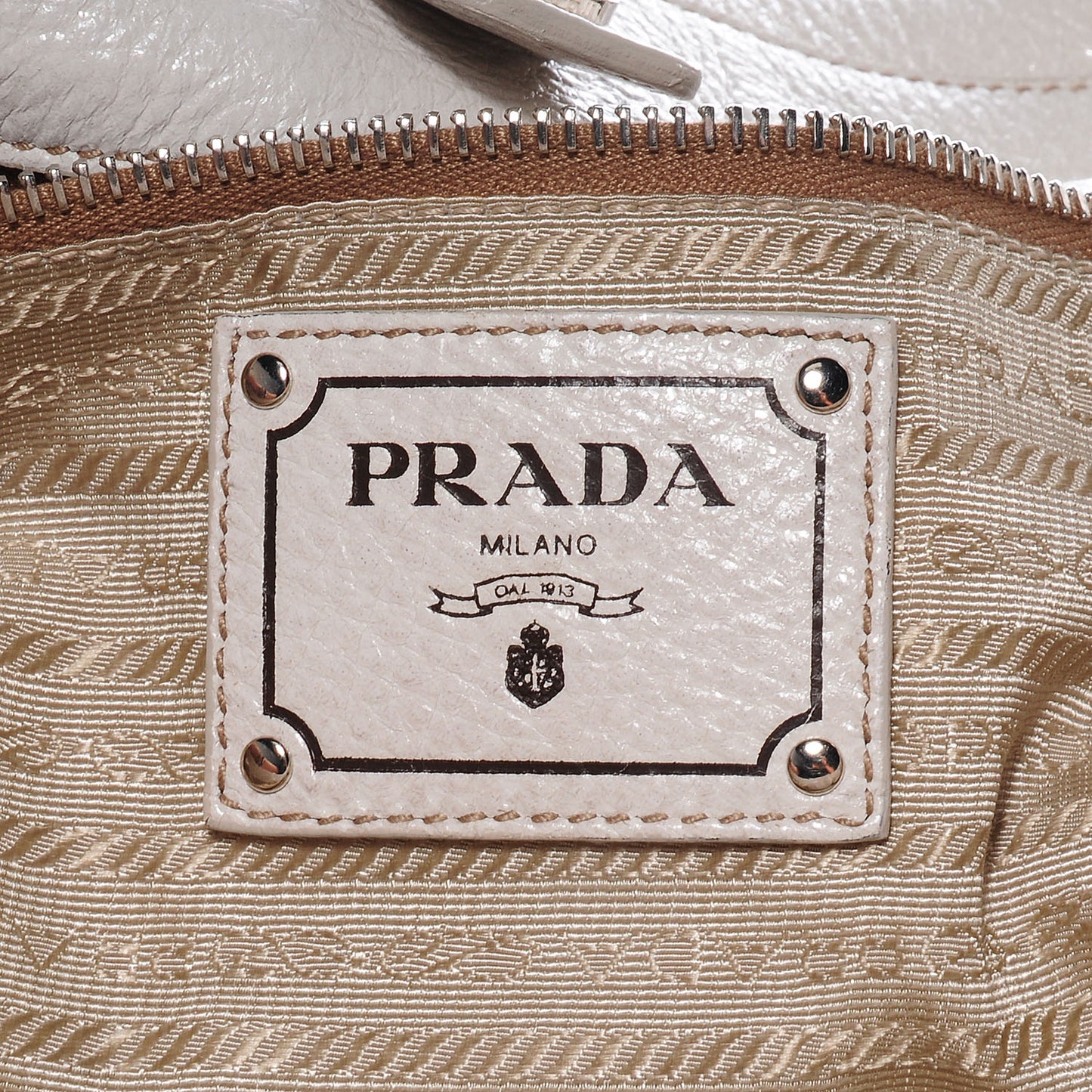 Cervo Lux Deerskin Chain Shoulder Bag Talco