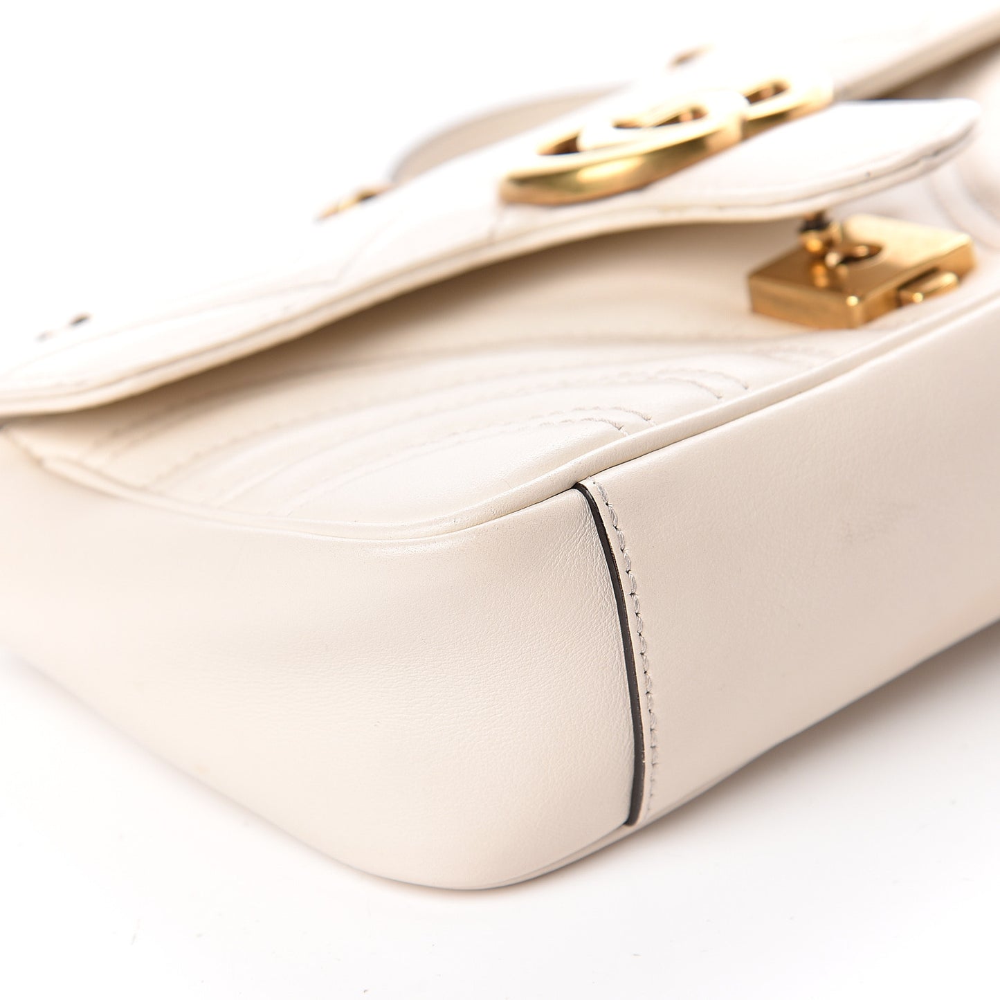 Calfskin Matelasse Mini GG Marmont Shoulder Bag White