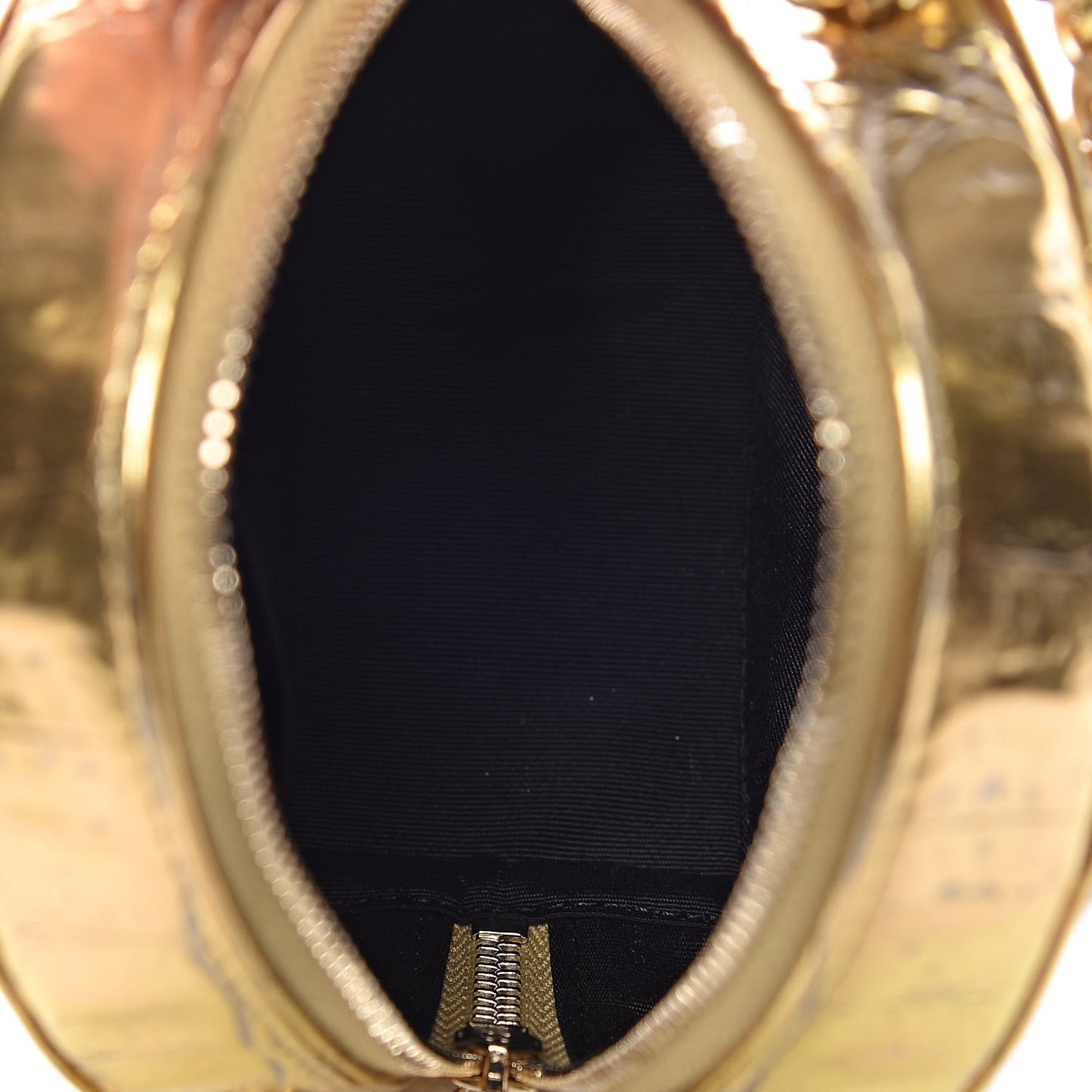 Metallic Calfskin Crocodile Embossed Cocodile Round Clutch with Chain Gold