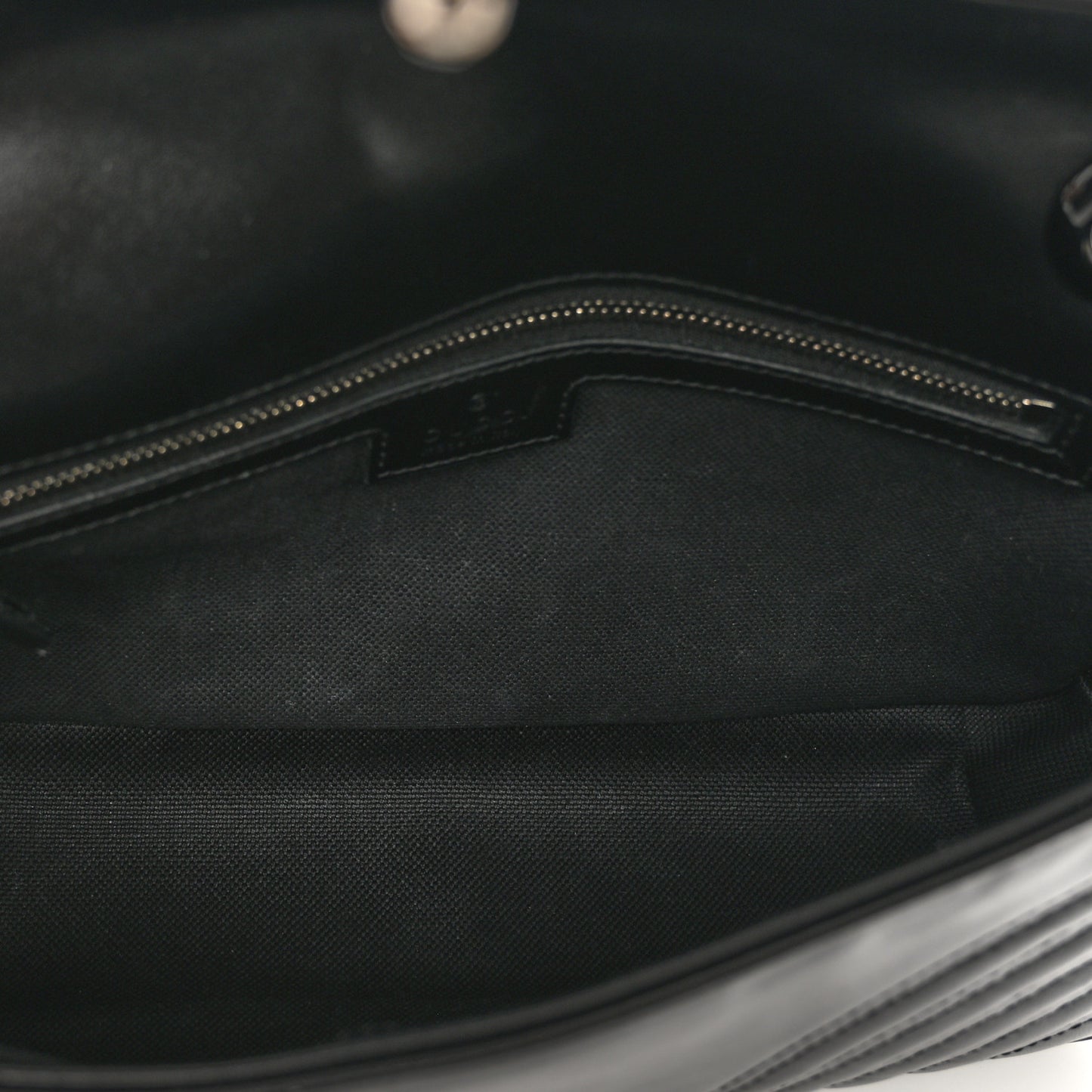 Calfskin Matelasse Monochrome Small GG Marmont Shoulder Bag Black