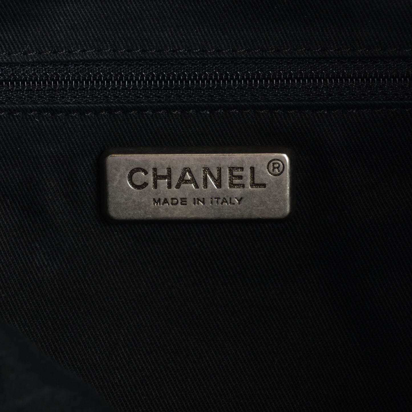 Distressed Caviar Outdoor Ligne Tote Dark Grey