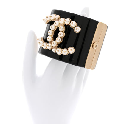 Chanel Resin Pearl CC Cuff Black 2 of 5