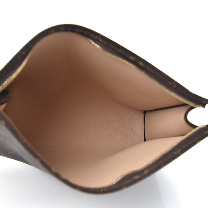 Louis Vuitton Monogram Toiletry Pouch 26 5 of 9