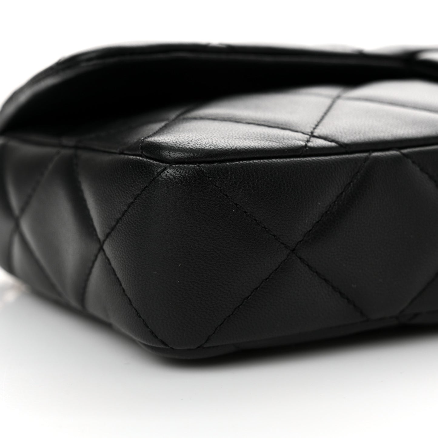 Lambskin Quilted Pearl CC Flap Clutch Black
