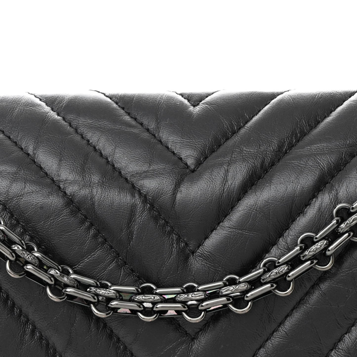 Aged Calfskin Chevron Quilted 2.55 Reissue 225 Flap So Black