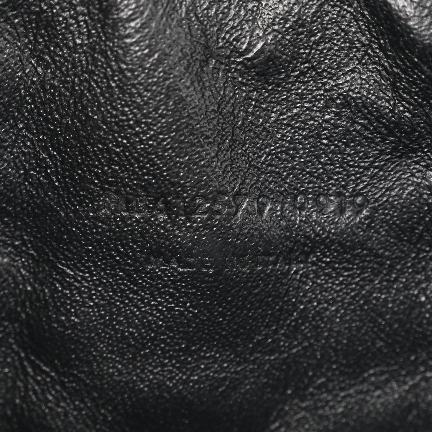 Saint Laurent Grain De Poudre Matelasse Monochrome Monogram Mini Lou Camera Bag Black 7 of 11