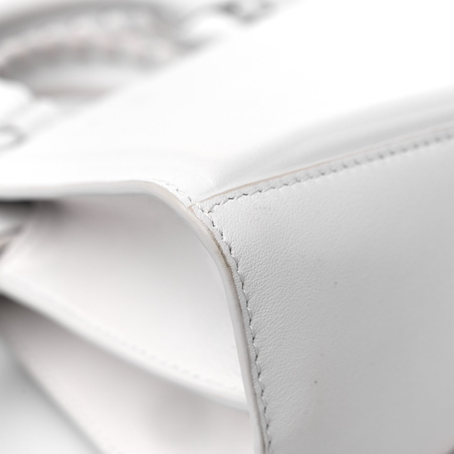 Smooth Calfskin Neo Classic Mini City Chalky White