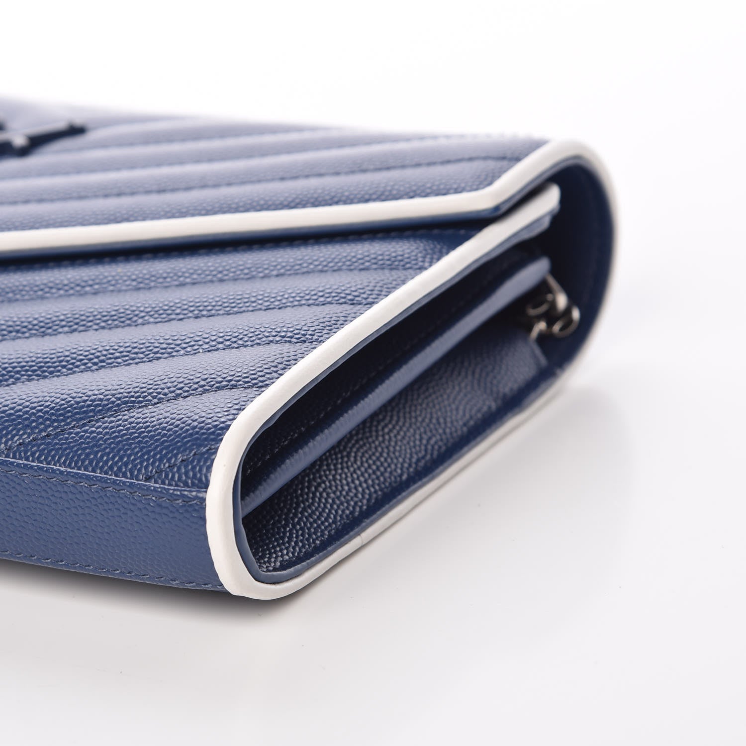 Saint Laurent Grain De Poudre Matelasse Monogram Chain Wallet Denim Bianco Ottico 9 of 10