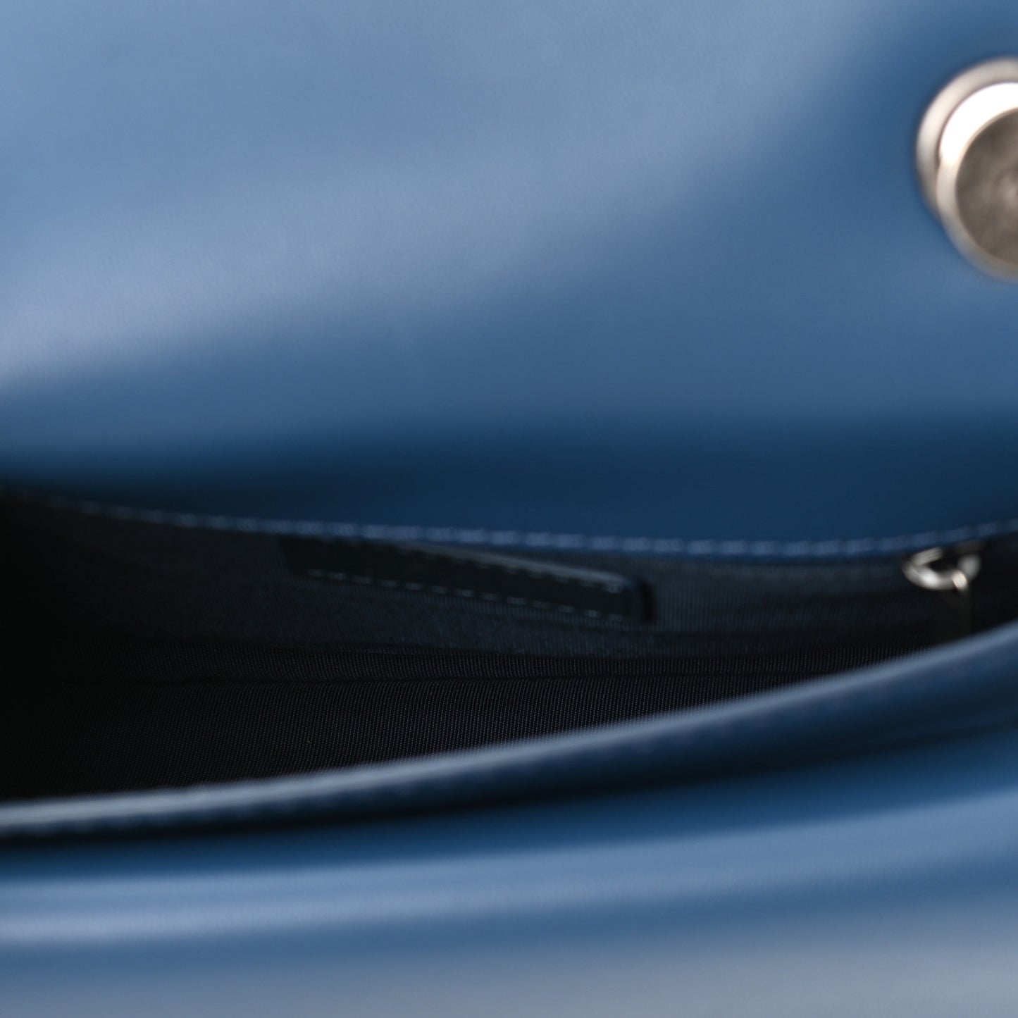 Lambskin Quilted Small Natural CC Flap Navy