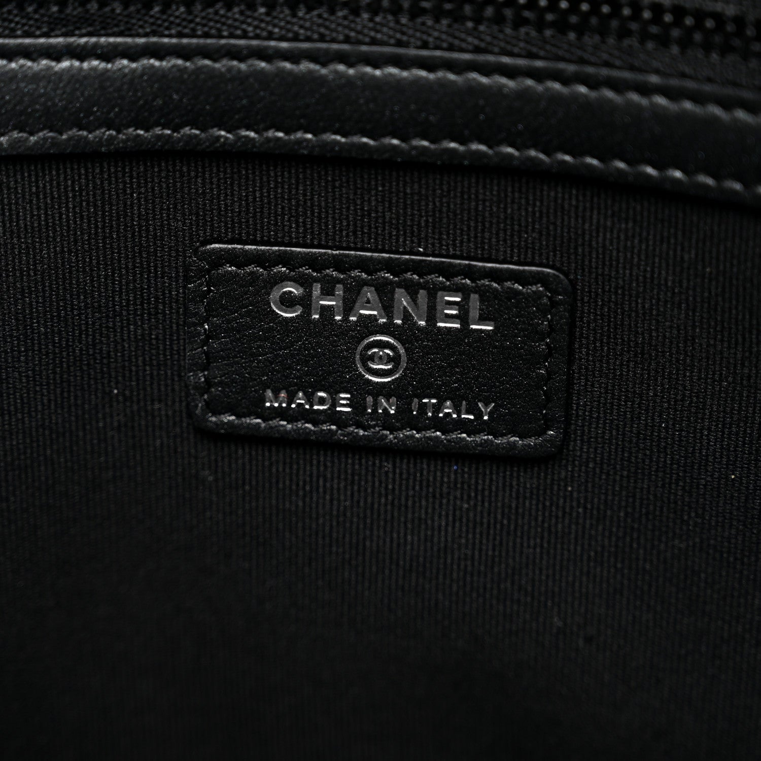 Chanel Pearly Lambskin Quilted Medium Cosmetic Case So Black 6 of 8