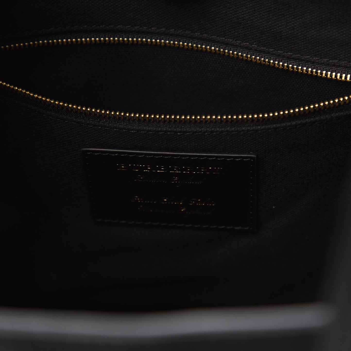 Grainy Calfskin House Check Small Canterbury Black