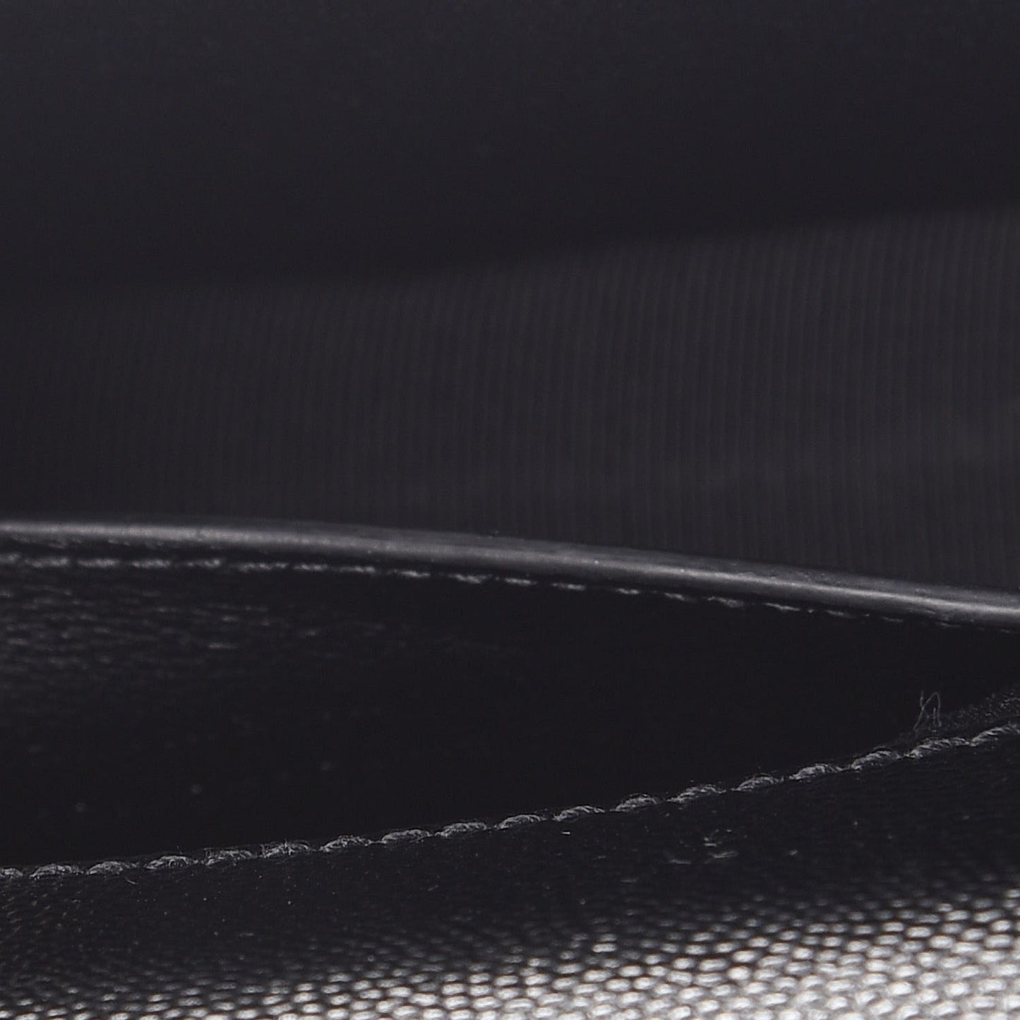 Grain De Poudre Classic Monogram Kate Clutch Black