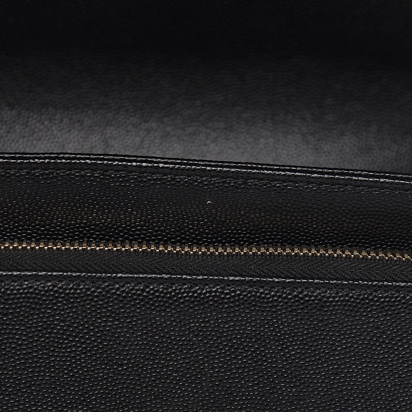 Caviar Quilted Medium Business Affinity Flap Black
