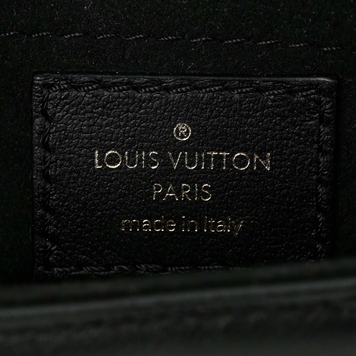 Calfskin New Wave Chain MM Black