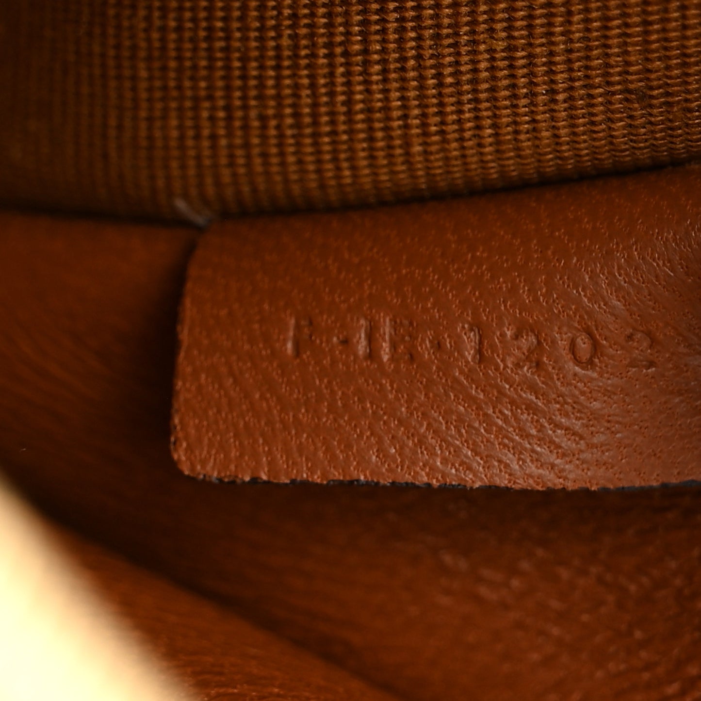 Triomphe Canvas Lambskin Clutch On Chain Tan