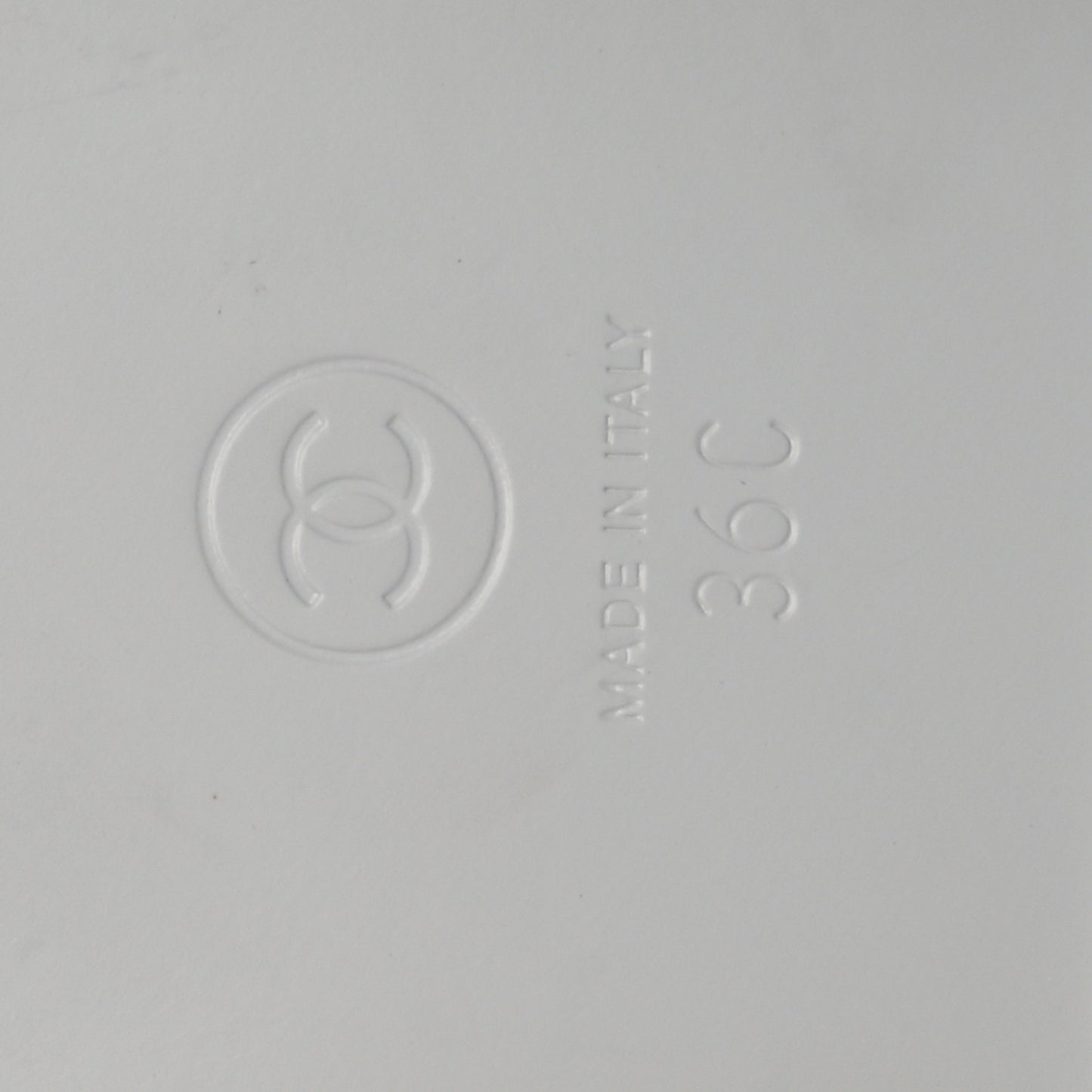 Lambskin CC Thong Sandals 36 White
