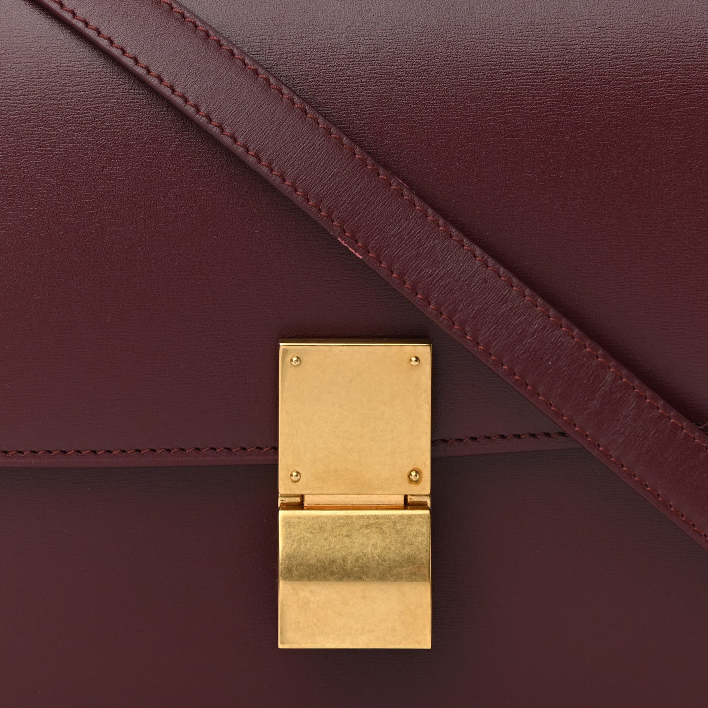 Box Calfskin Medium Classic Box Flap Bag Burgundy
