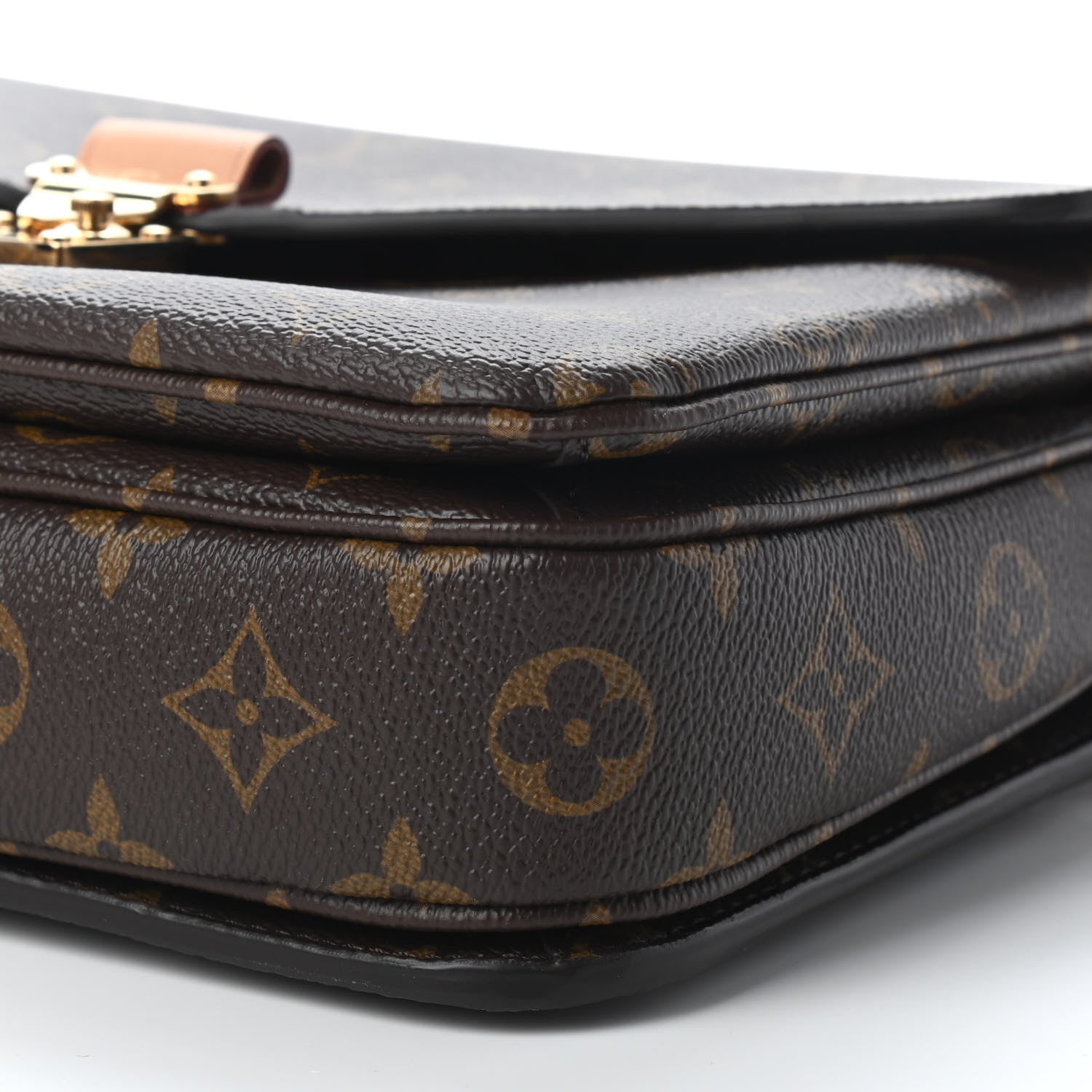 Louis Vuitton Monogram Pochette Metis 8 of 8