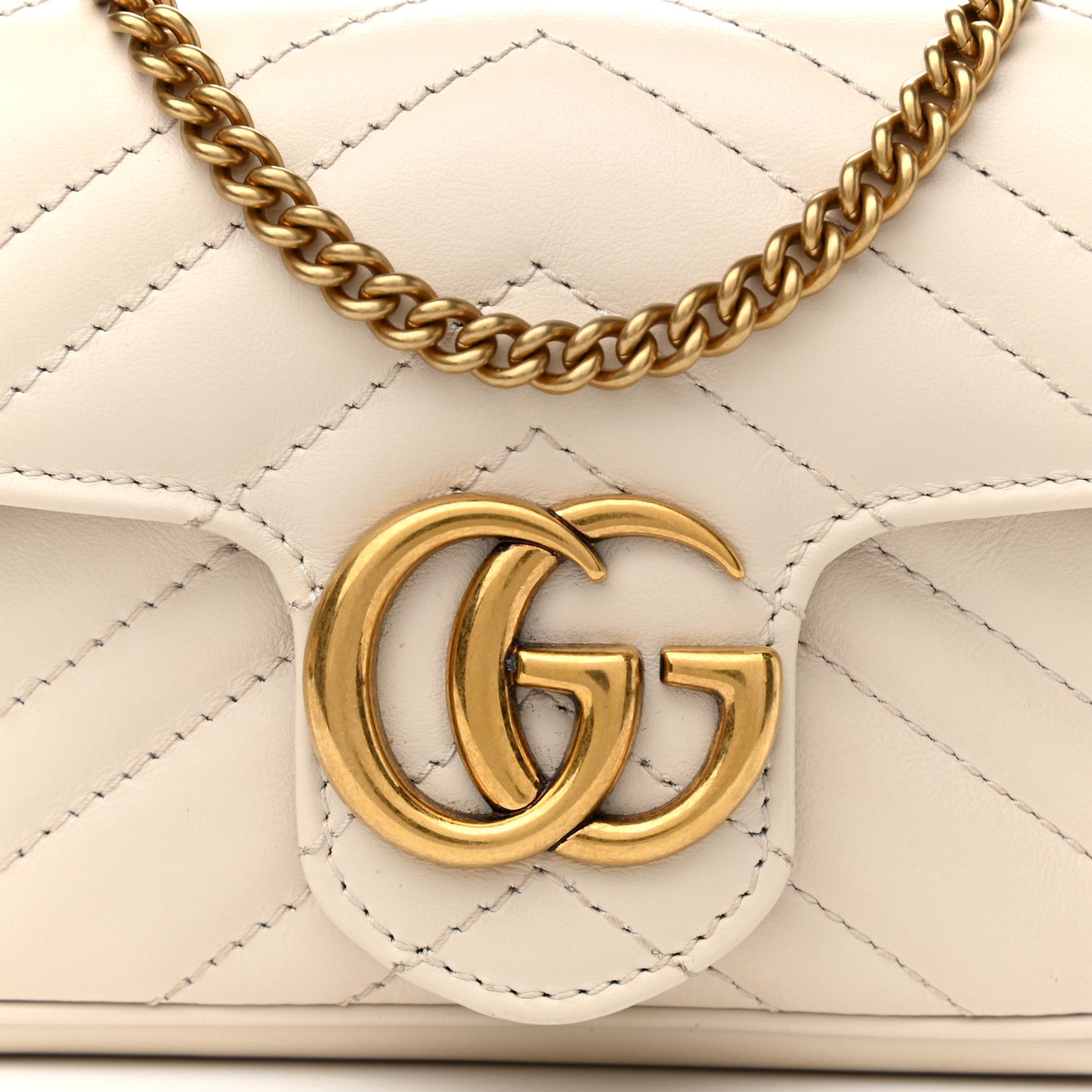 Calfskin Matelasse Super Mini GG Marmont Shoulder Bag White