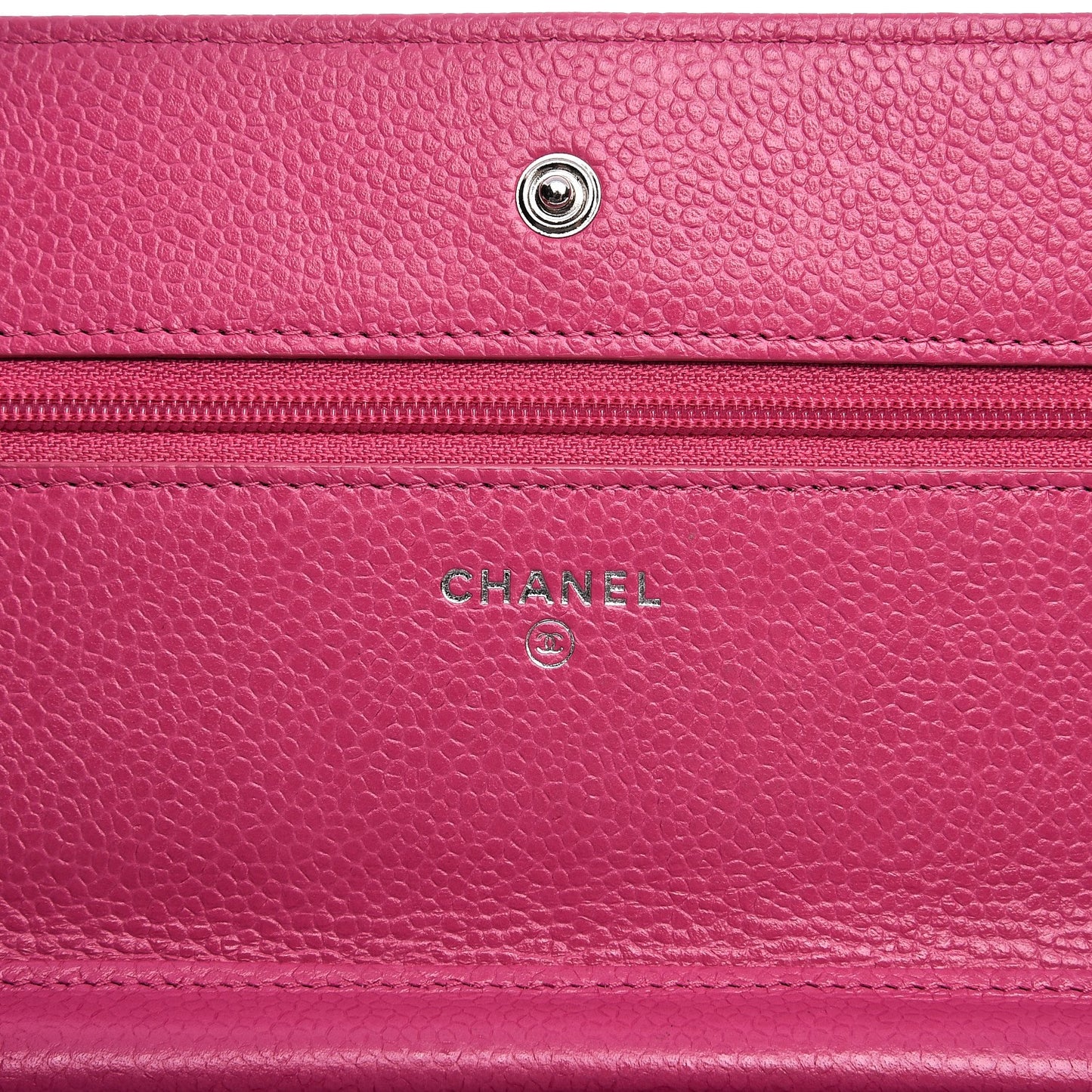 Caviar Quilted Wallet on Chain WOC