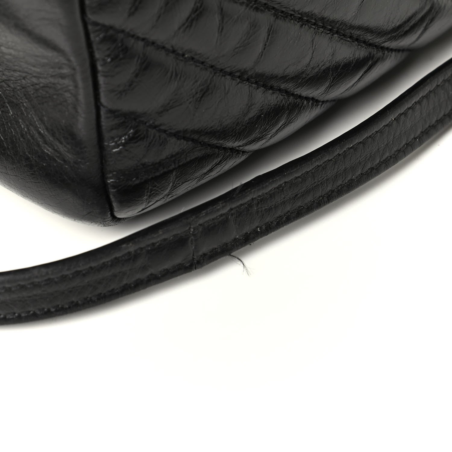 Saint Laurent Cracked Shiny Calfskin Matelasse Monogram Lou Camera Bag Black 9 of 9