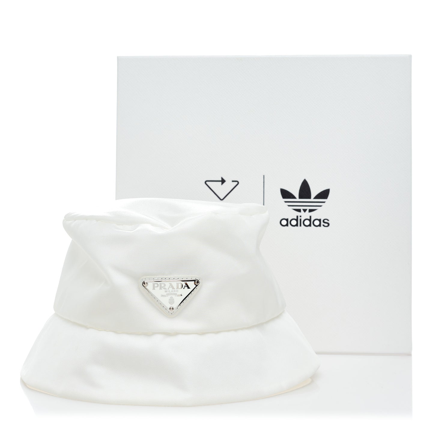 X ADIDAS Re-Nylon Mens Bucket Hat XL White