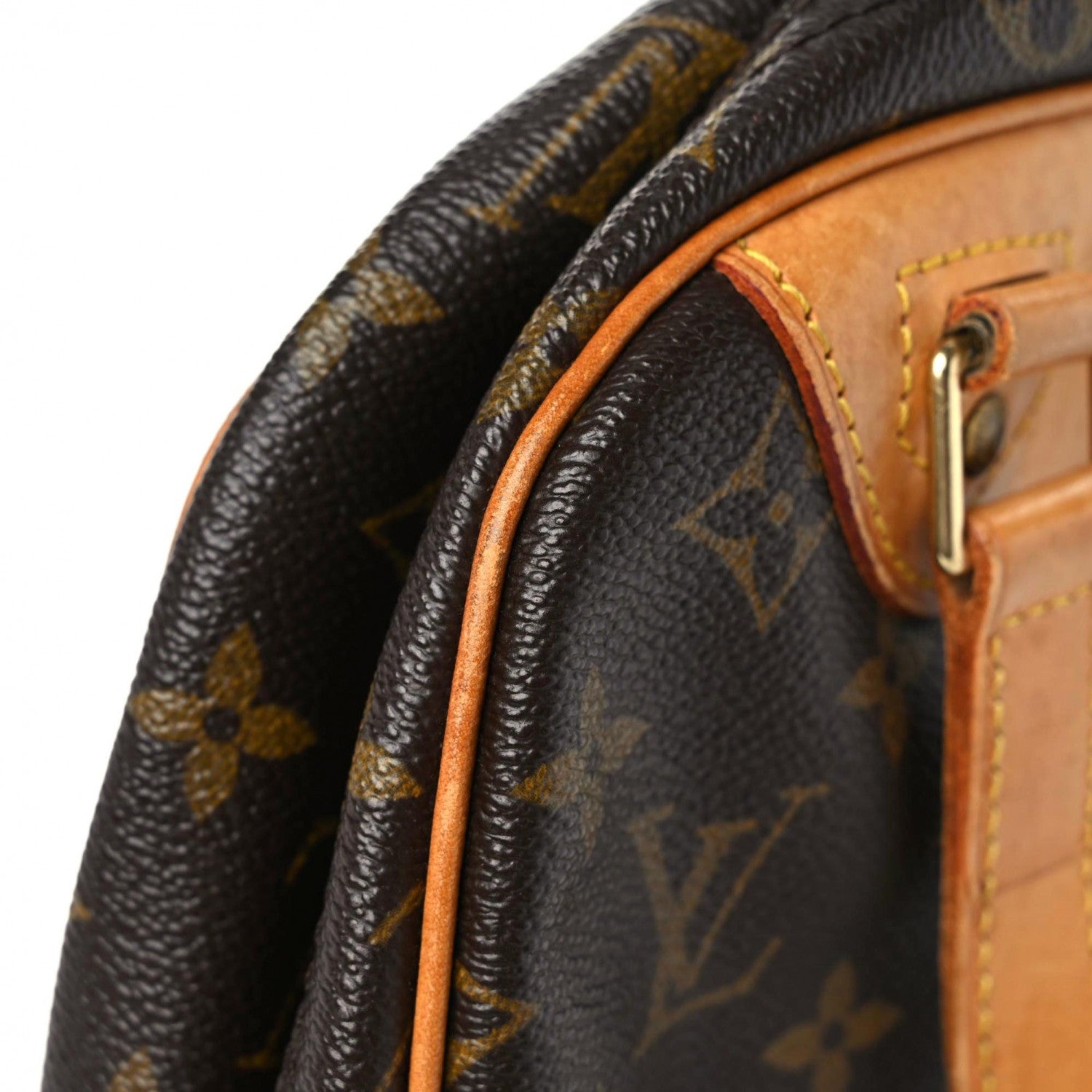 Louis Vuitton Monogram Excursion Shoe Bag 29 of 29