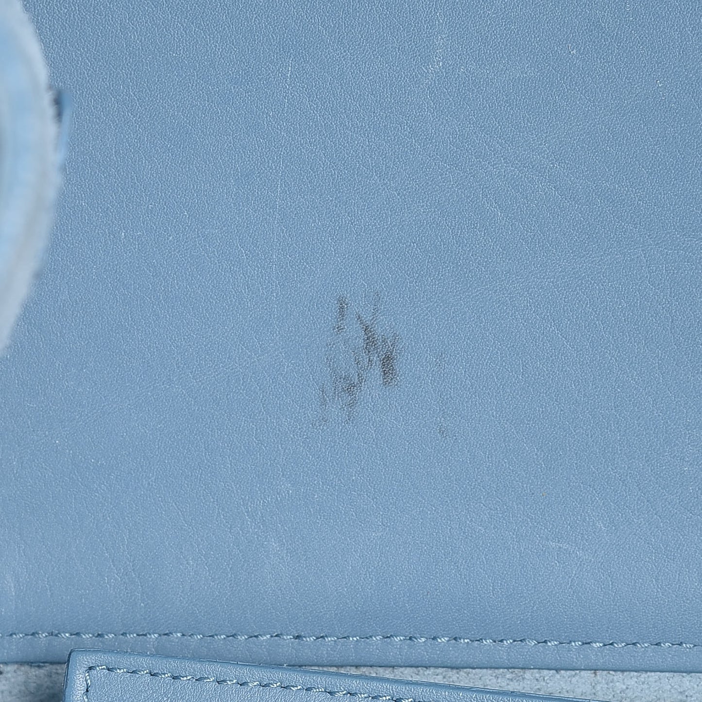 Calfskin Medium Classic Y Cabas Blue Glacier