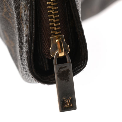 Louis Vuitton Monogram Cabas Mezzo 9 of 10