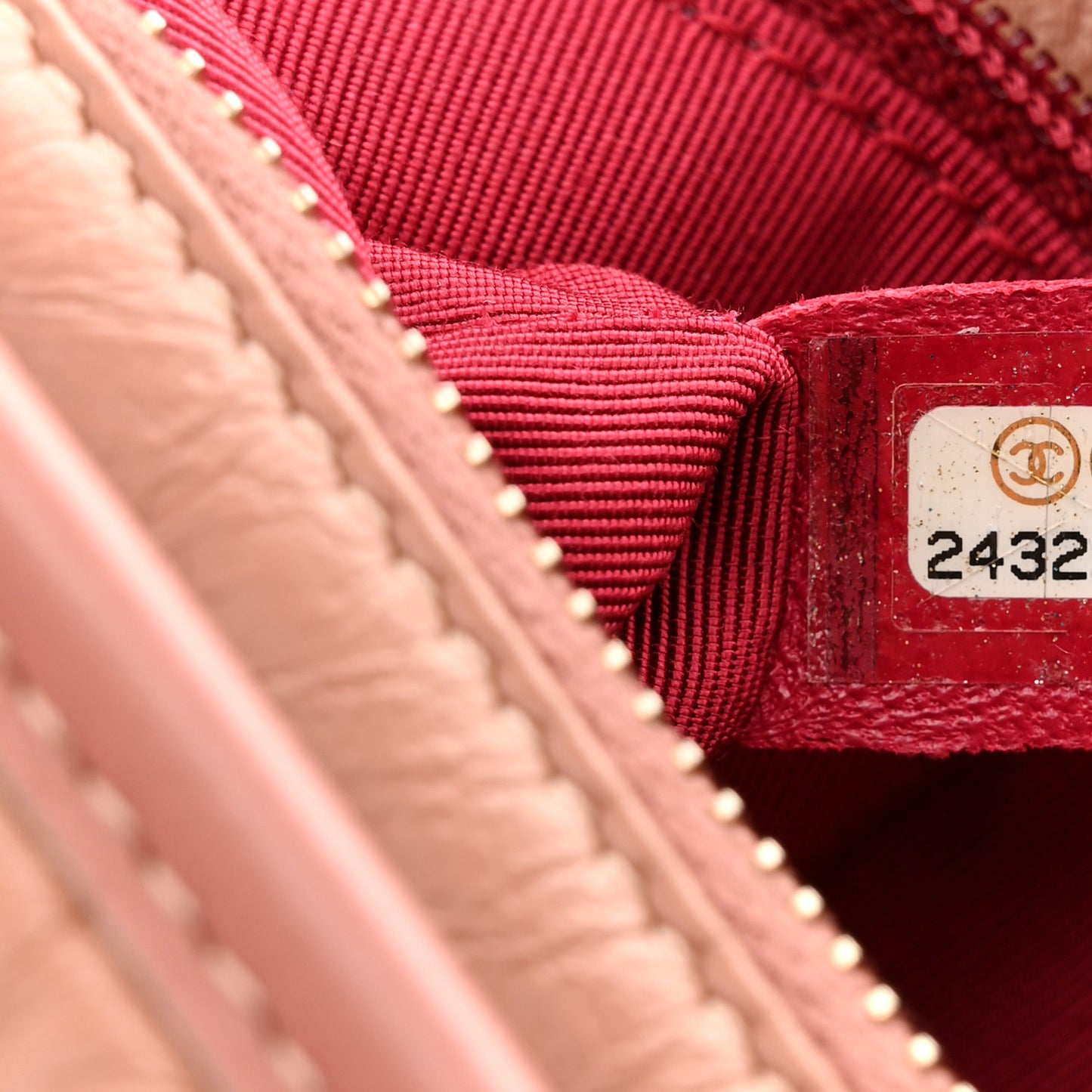 Aged Calfskin Quilted Medium Gabrielle Hobo Pink