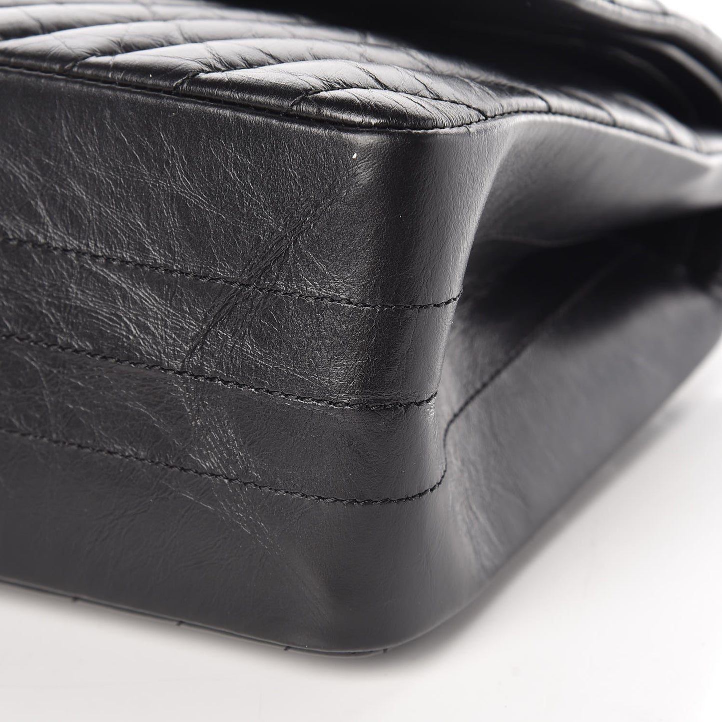 Aged Calfskin Chevron Quilted 2.55 Reissue 226 Flap Black