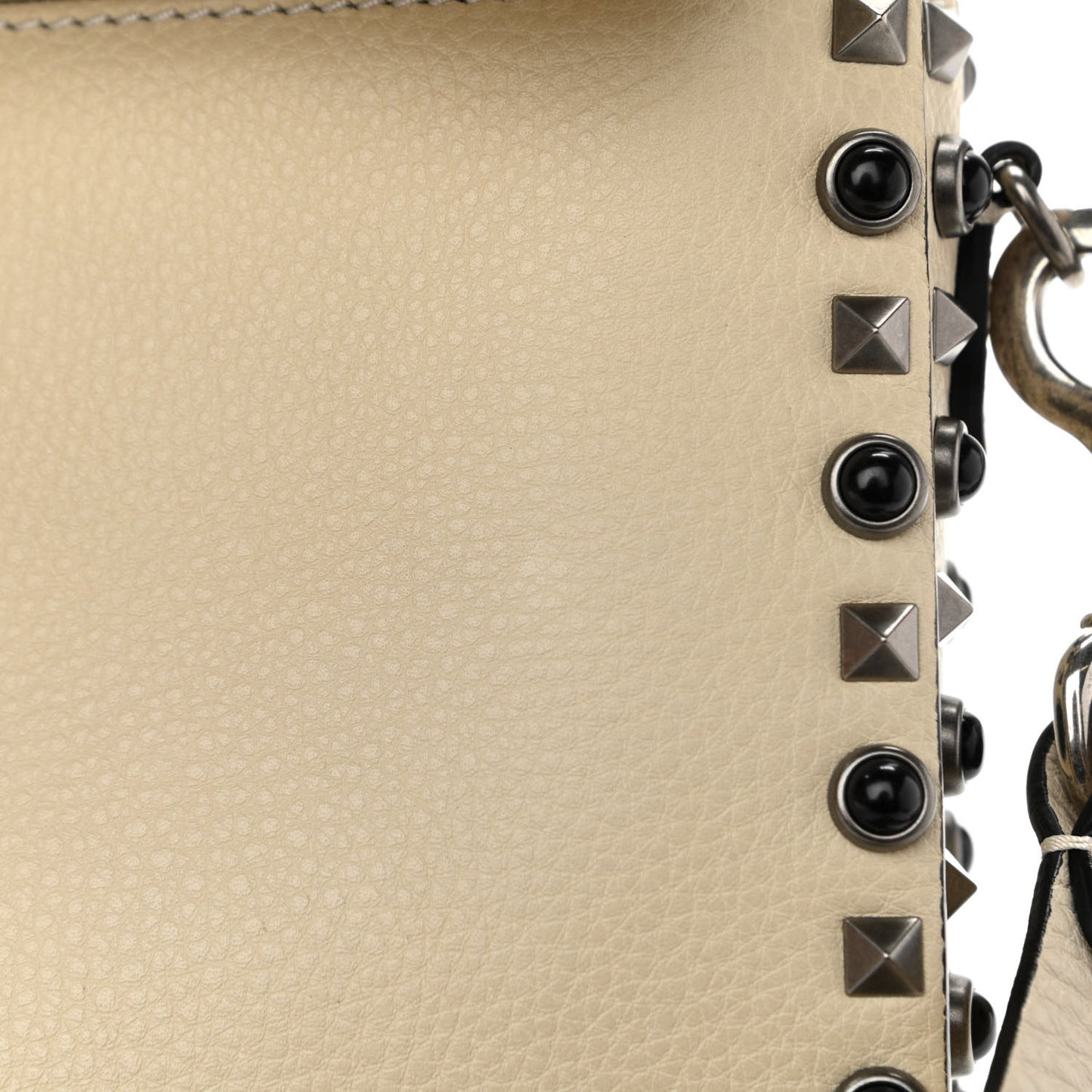 Pebbled Calfskin Onyx Medium Guitar Strap Rockstud Rolling Flap Saddle Bag Ivory