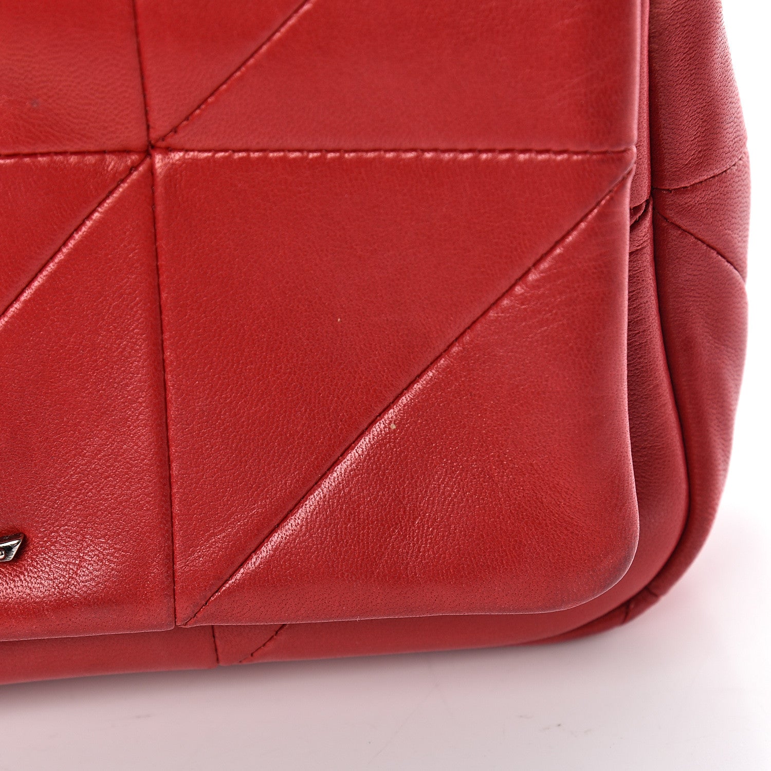 Saint Laurent Lambskin Patchwork Monogram Small Jamie Red 22 of 22