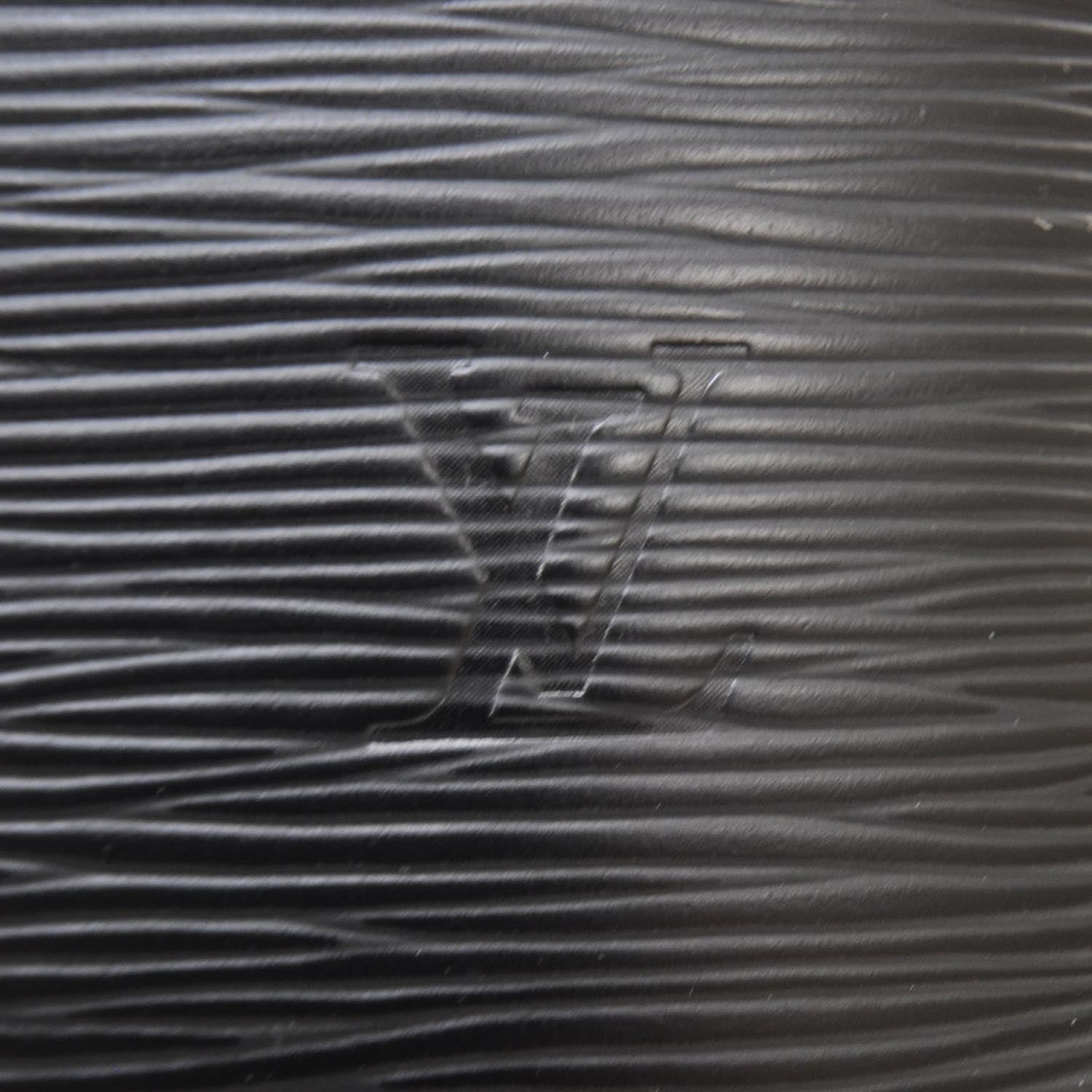 Louis Vuitton Epi Alma Black 9 of 11