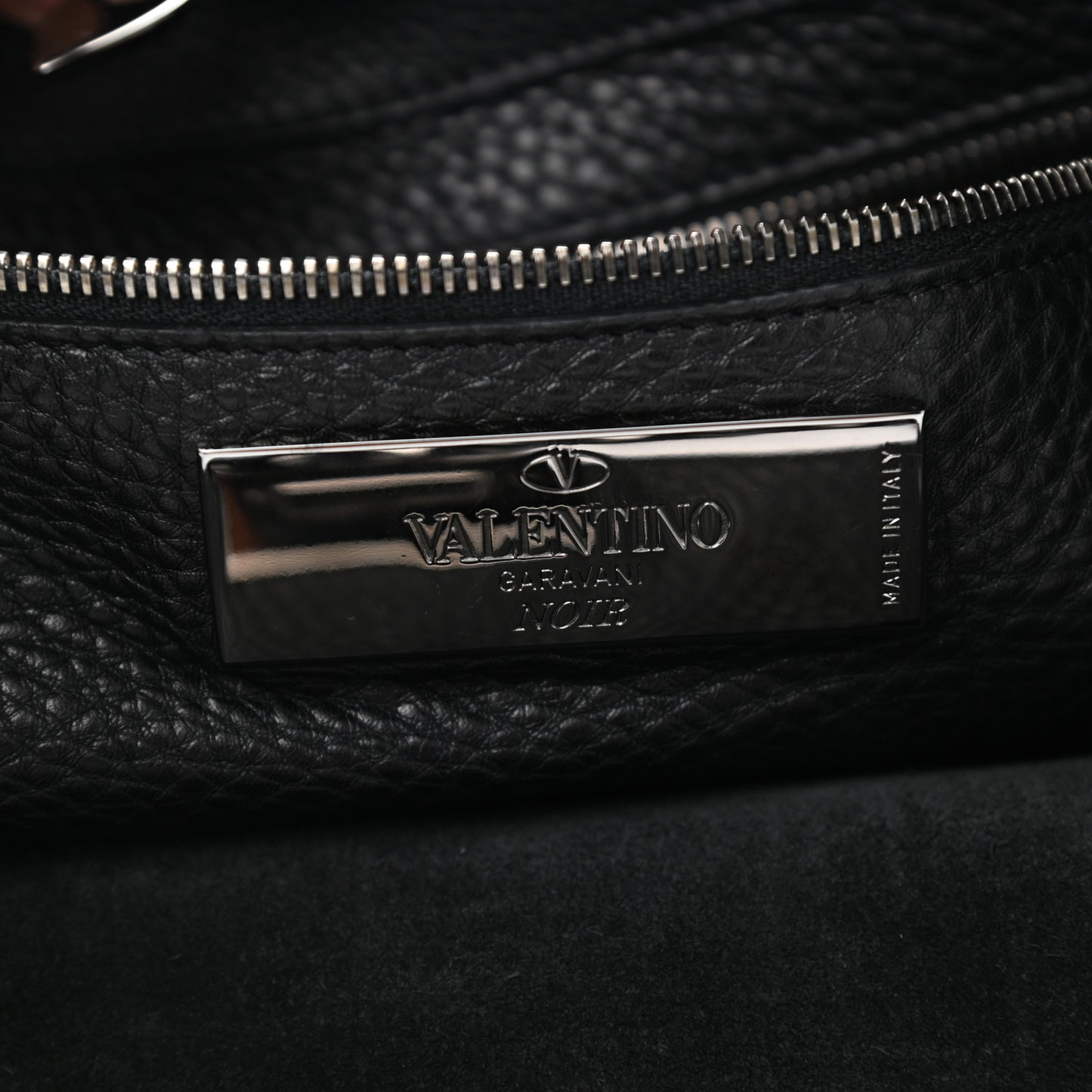 Grained Calfskin Onyx Medium Rockstud Rolling Tote Black